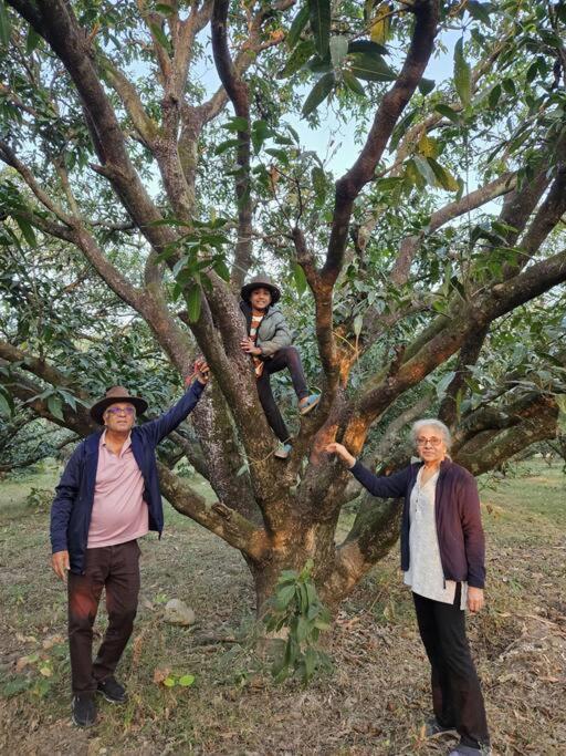 The Bougainvillea Cottage Farmstay Near Dehradun , 2 Bedroom Private Cottage Next To Fields And Orchards With Hill Views ภายนอก รูปภาพ